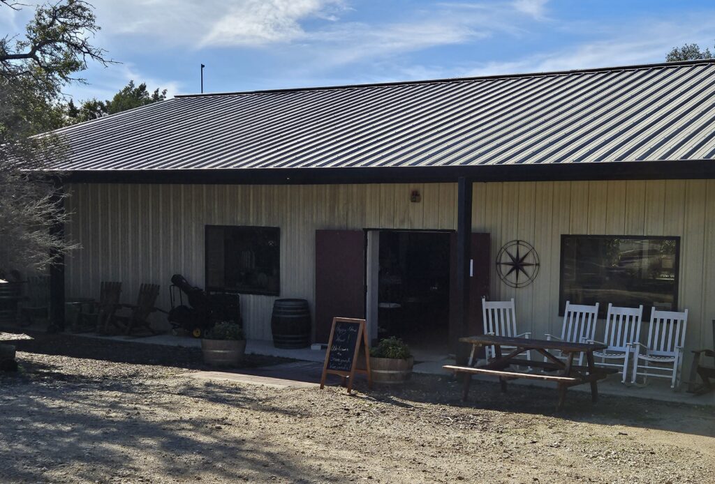 Texas Wine: Image of Graveyard Vineyards' building front and entrance. 