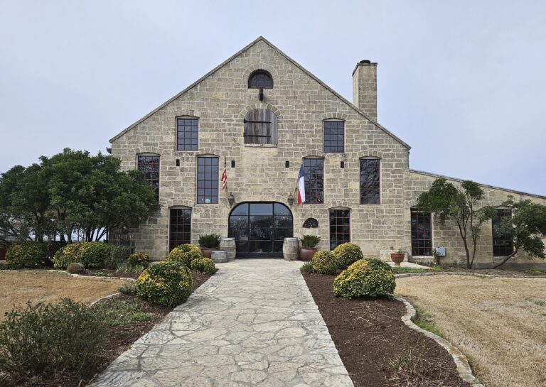 texas-wine-becker-vineyards-sign